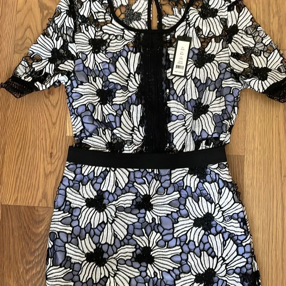 Romeo & Juliet Couture Dress Small NWT - Picture 3 of 7